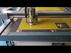 1500*900ملم آلة قطع قوالب مسطحة لأعمال قطع شركات الإعلان